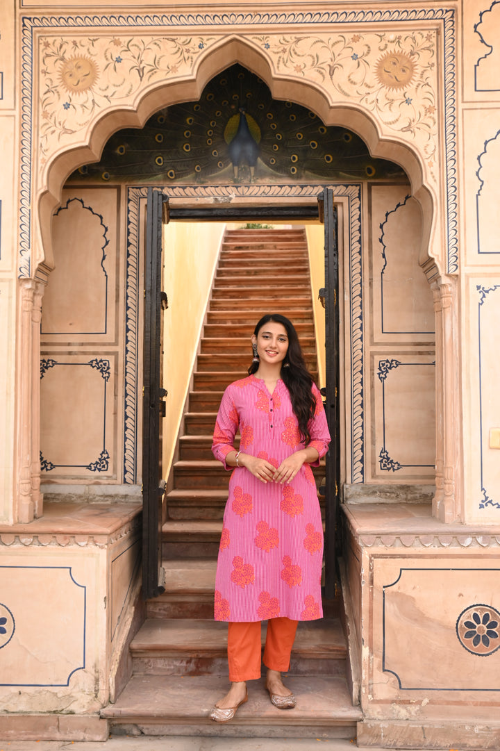 Pink Pure Cotton Striped Print Fancy Buttons Straight Kurta