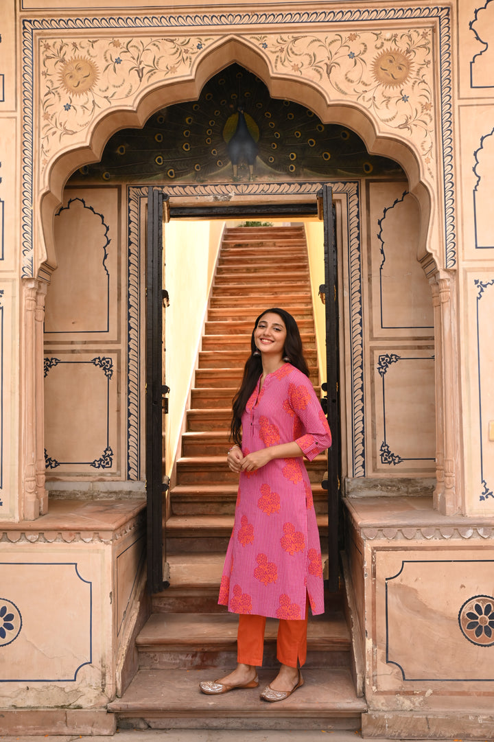 Pink Pure Cotton Striped Print Fancy Buttons Straight Kurta