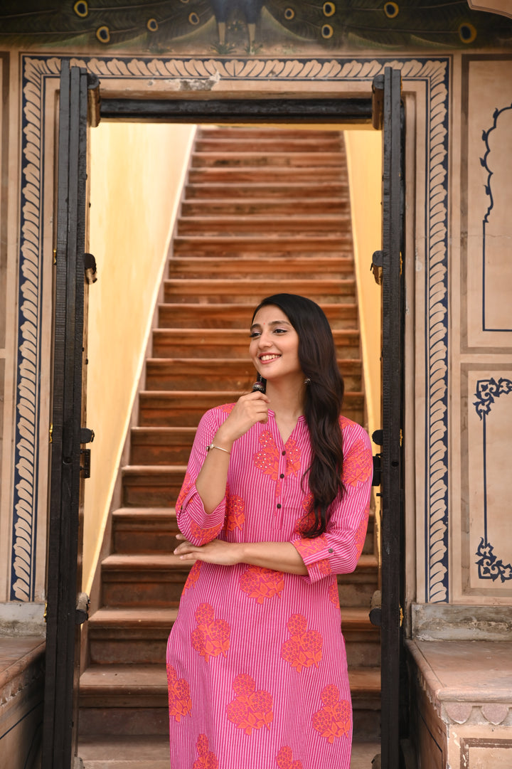 Pink Pure Cotton Striped Print Fancy Buttons Straight Kurta
