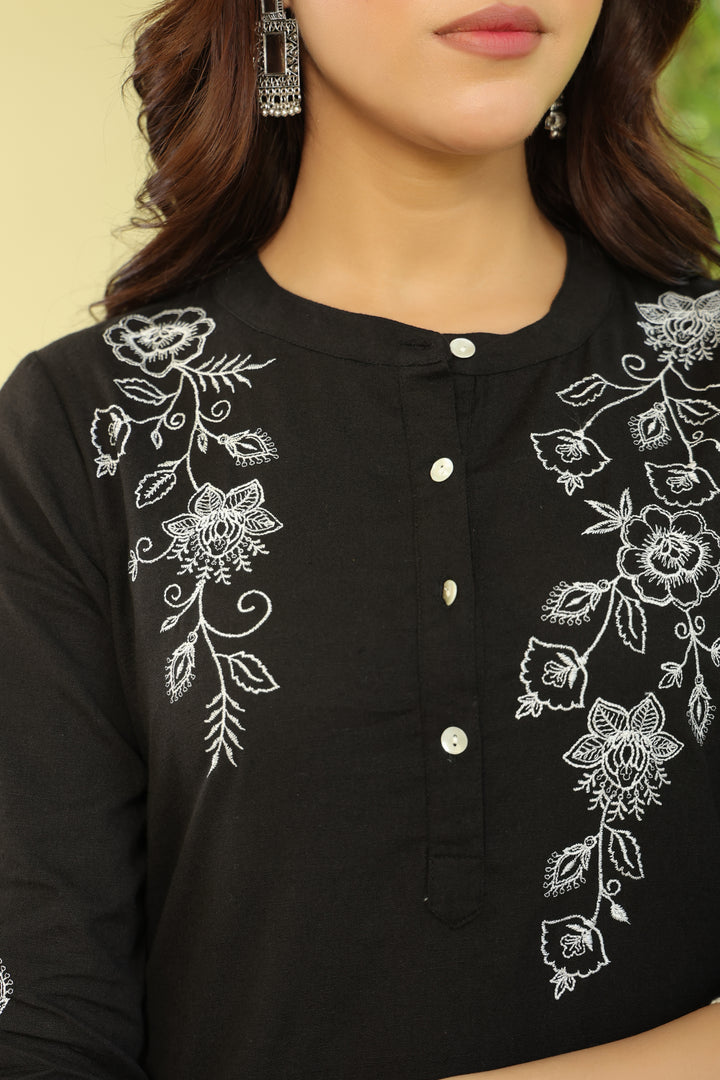 Black Cotton Embroidered Kurta
