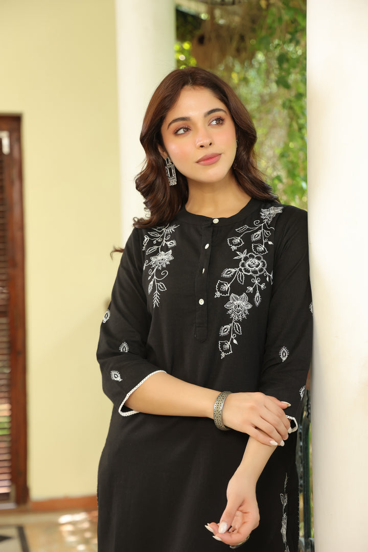 Black Cotton Embroidered Kurta
