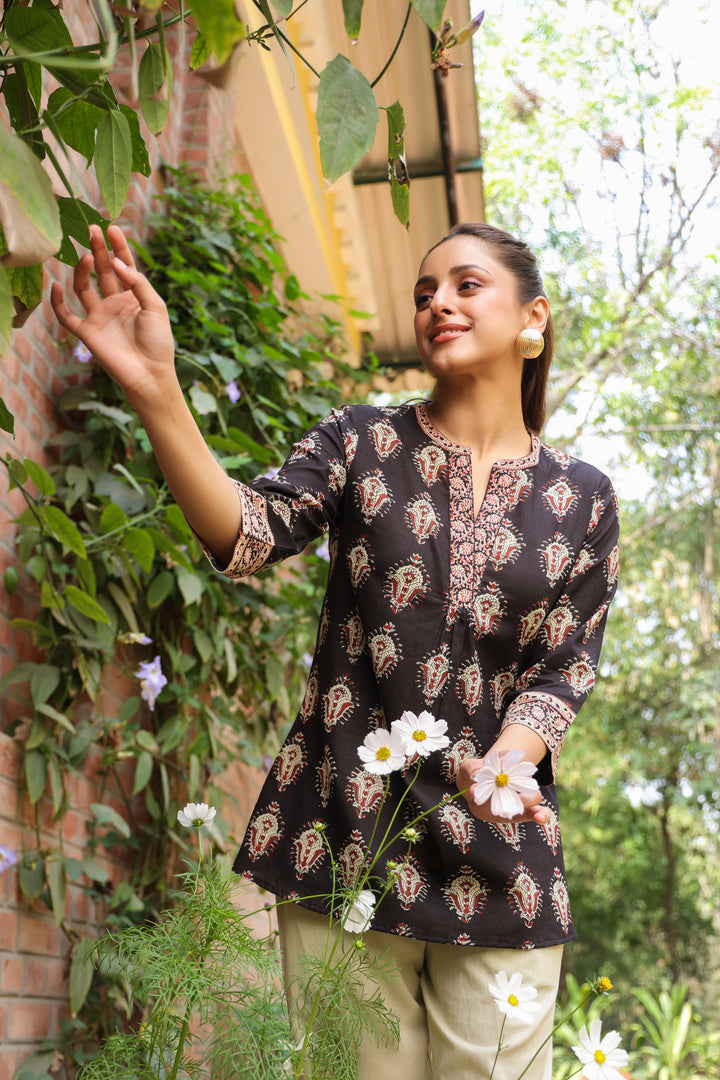 Black Cotton Printed Top