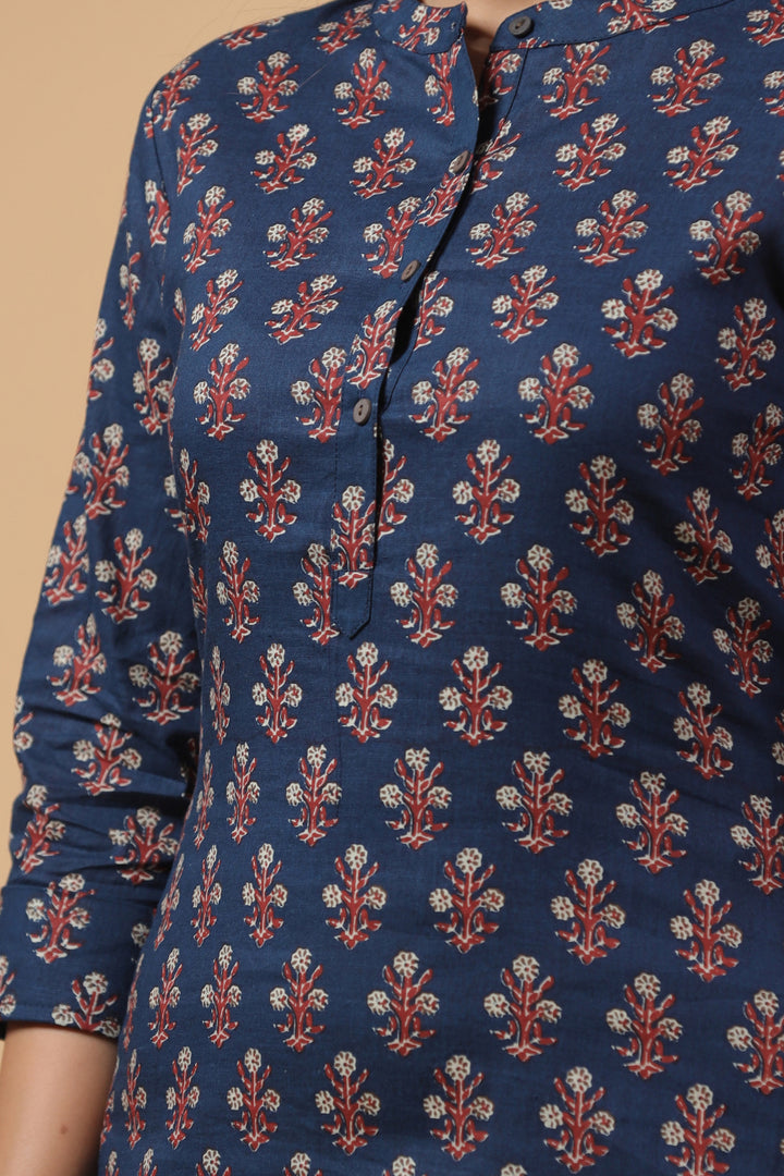 Blue Cotton Printed Mandarin Collar Kurta