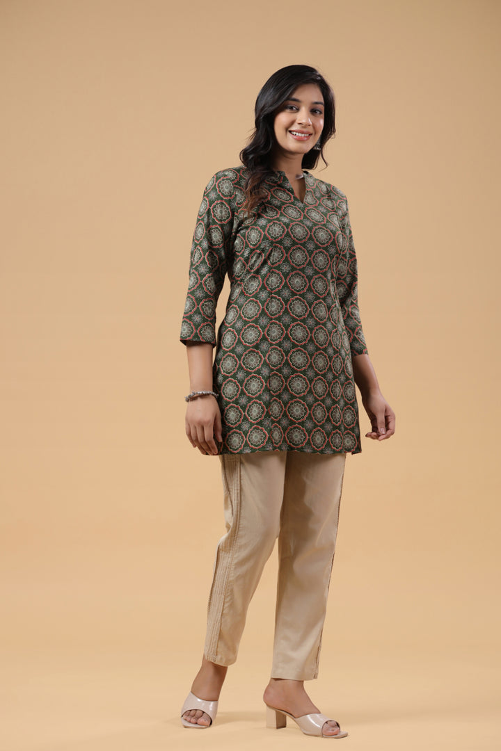 Green Cotton Printed Long Casual Top