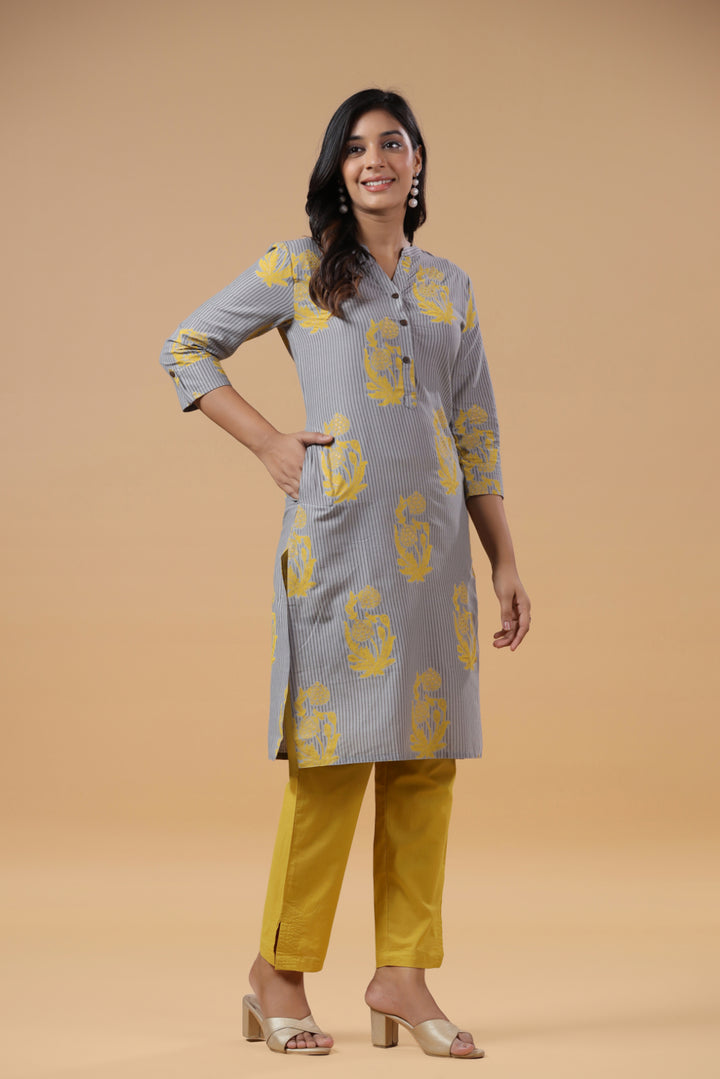 Grey Cotton Printed Mandarin Collar Kurta Pant Set