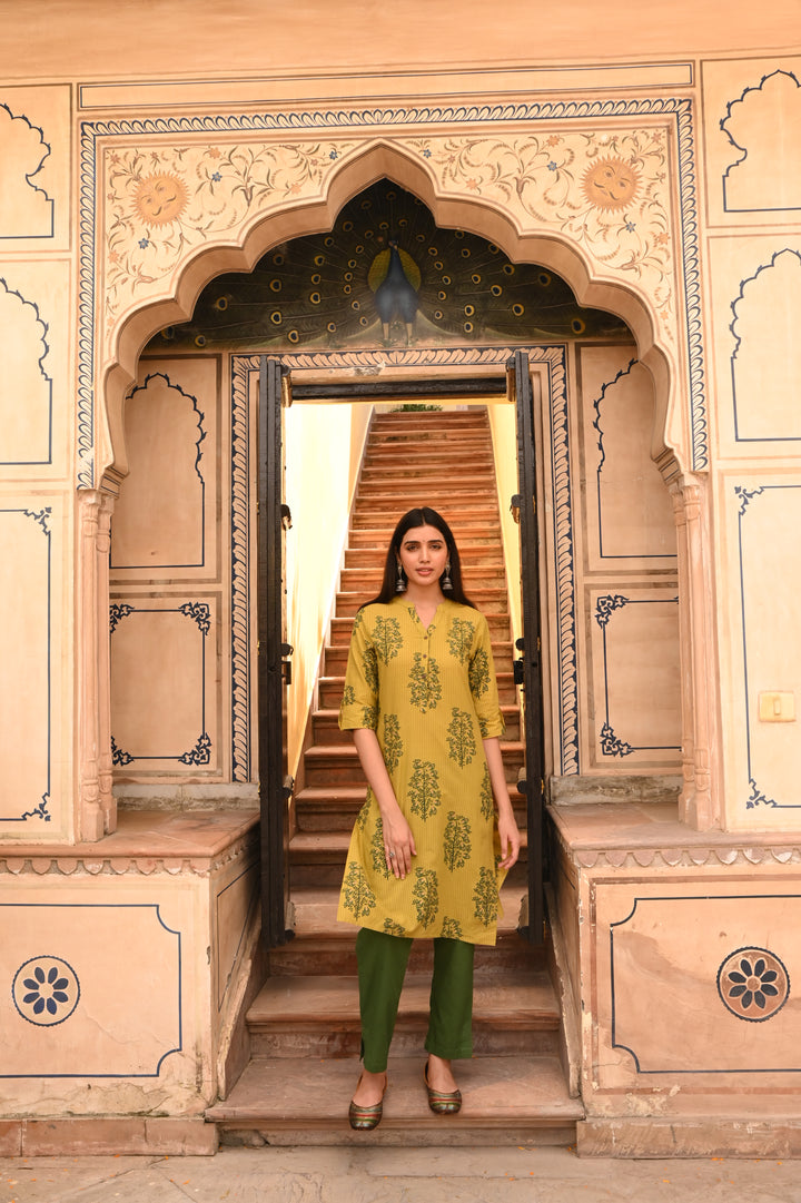 Green Pure Cotton Foil Print Fancy Buttons Straight Kurta Pant Set