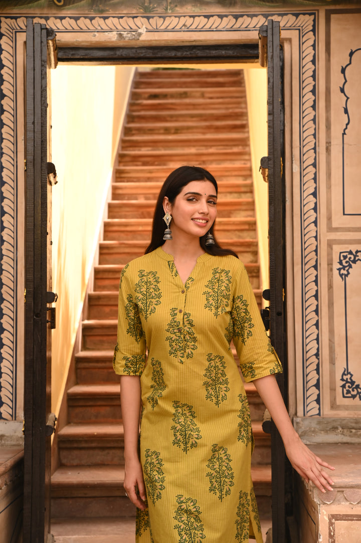 Green Pure Cotton Foil Print Fancy Buttons Straight Kurta Pant Set
