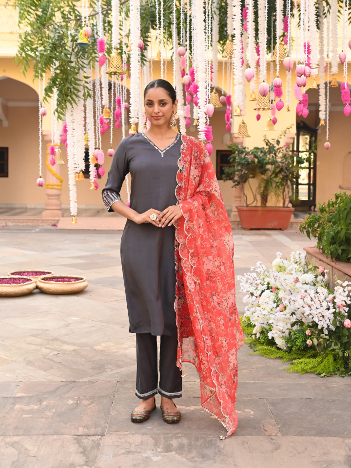 Grey Viscose Straight Kurta Pant Set With Dupatta