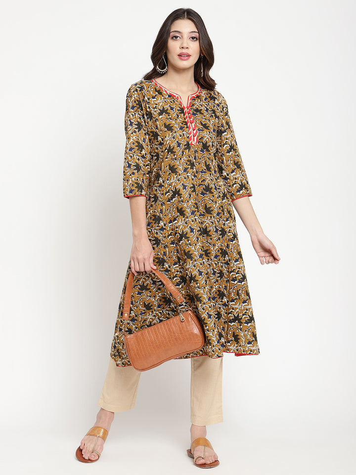 Savi model posing in Beige and Black Cotton Bagru Printed A Line Kurta