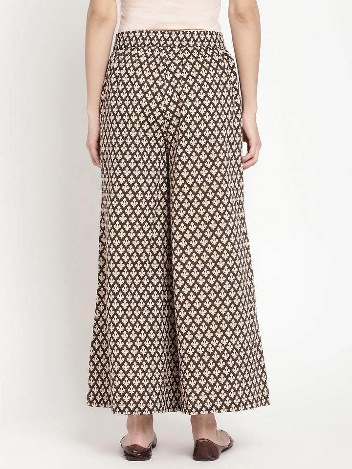 Clear shot of Savi’s Black and Beige Cotton Printed Palazzo.