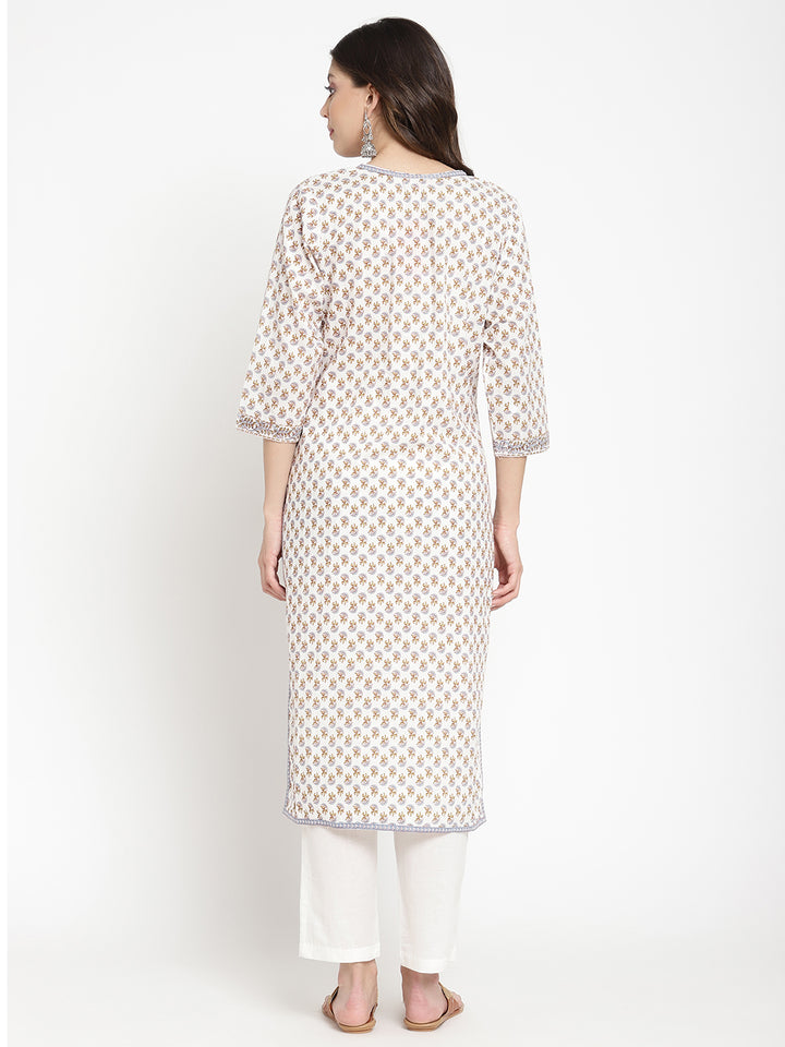 Full shot of a woman wearing Savi’s Blue And White Cotton Printed Straight Kurta.