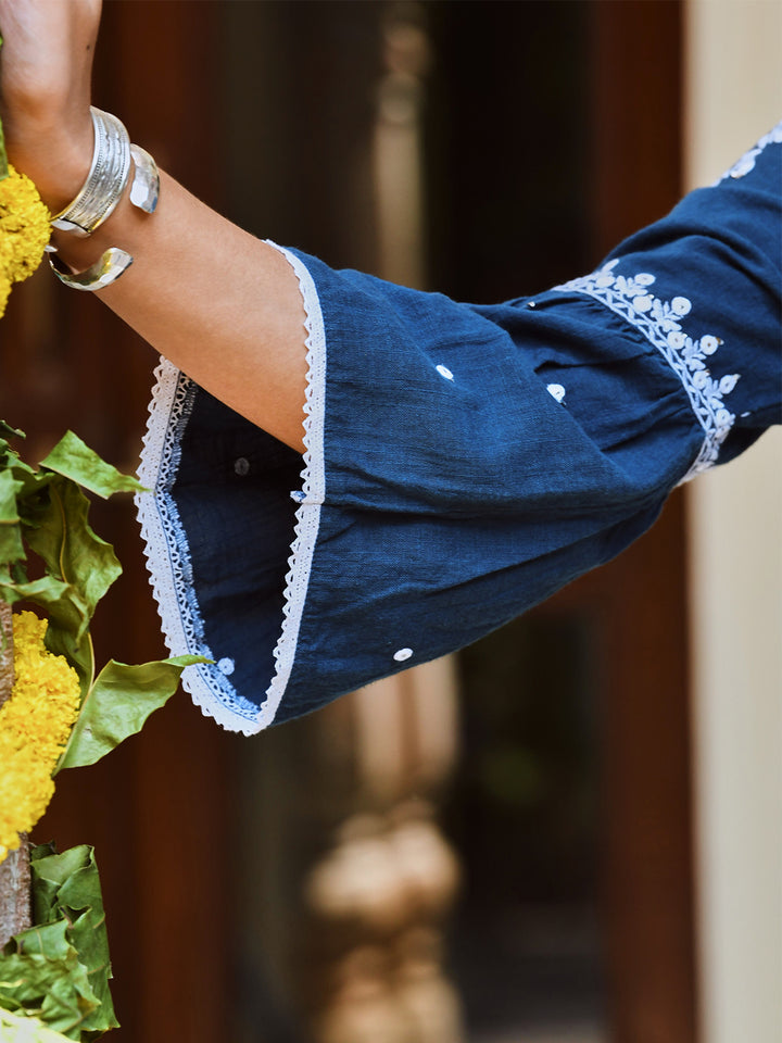 Blue Cotton Embroidered Straight Kurta