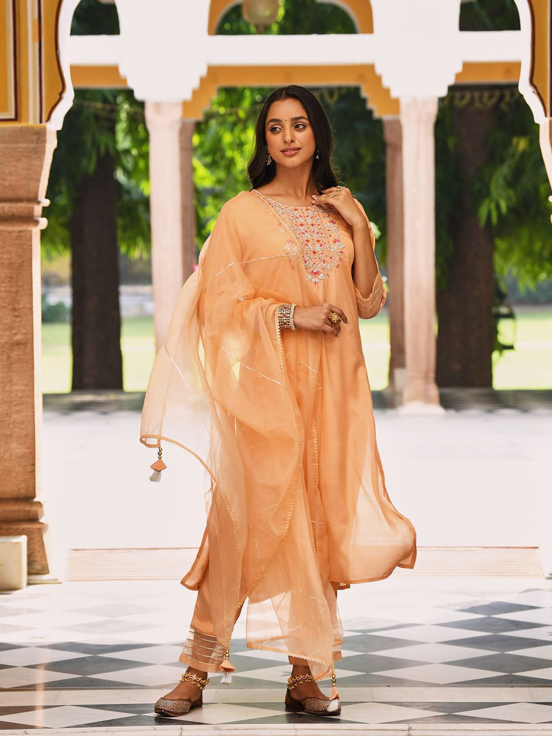 Peach Zari Embroidered Kurta Pant Set With Organza Dupatta