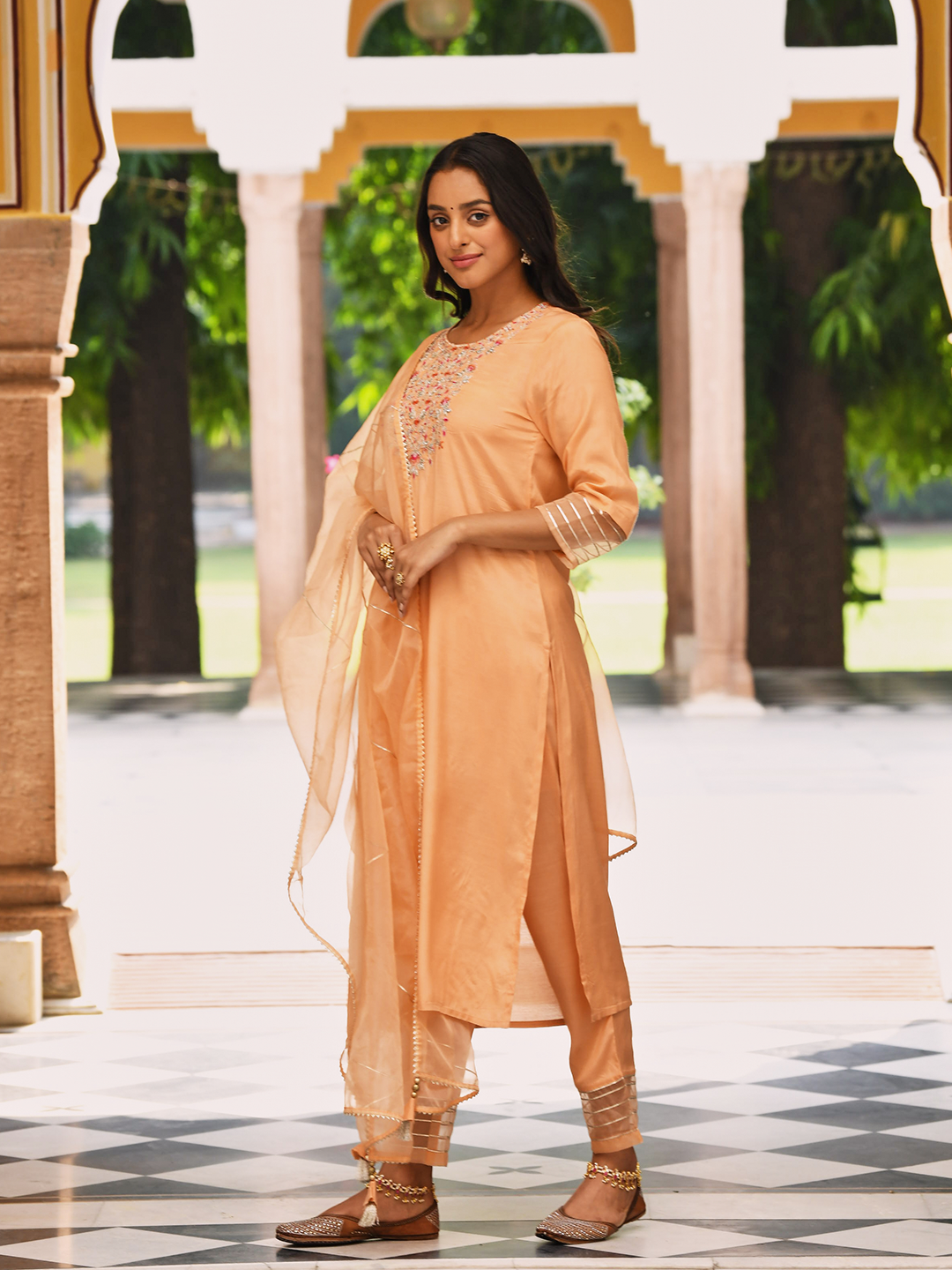 Peach Zari Embroidered Kurta Pant Set With Organza Dupatta