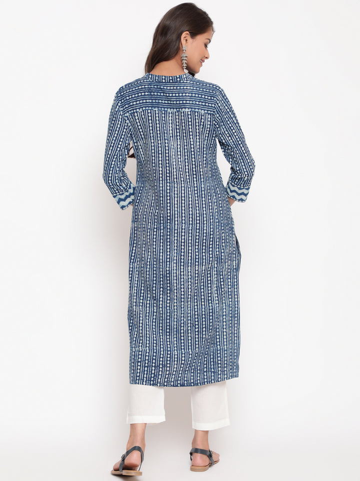 Woman posing in Indigo Cotton Block Printed Straight Fit Kurta
