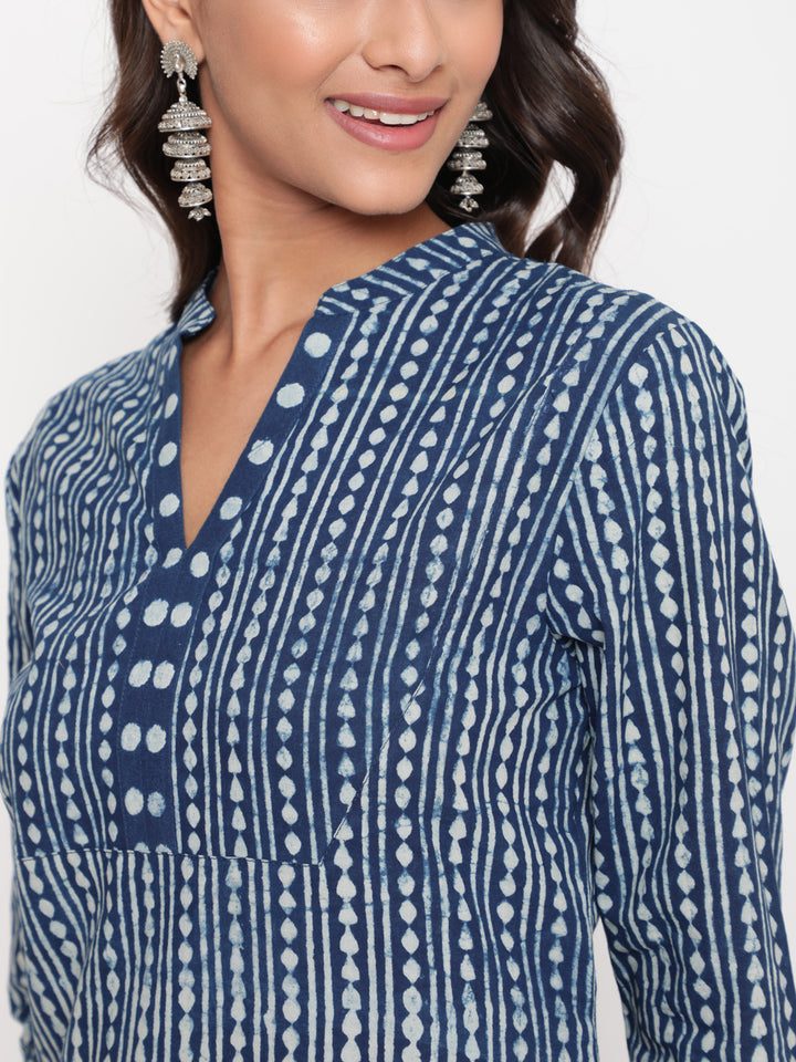 Woman posing in Indigo Cotton Block Printed Straight Fit Kurta