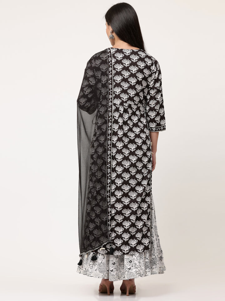 Black Block Printed Layered Kurta With Tiered Inner And Dupatta
