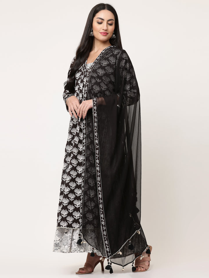 Black Block Printed Layered Kurta With Tiered Inner And Dupatta