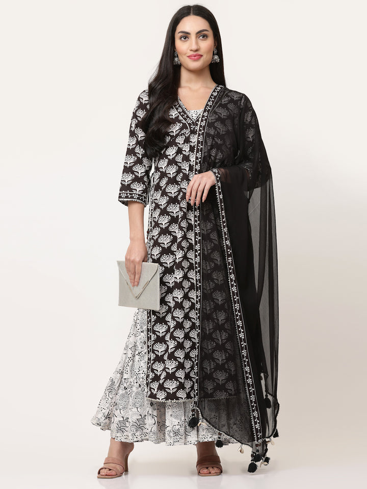 Black Block Printed Layered Kurta With Tiered Inner And Dupatta