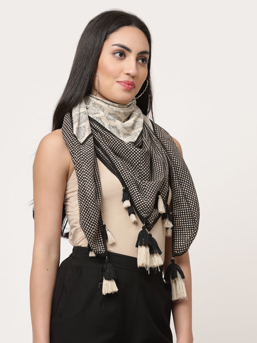 Black Cotton Printed Detailed Scarf