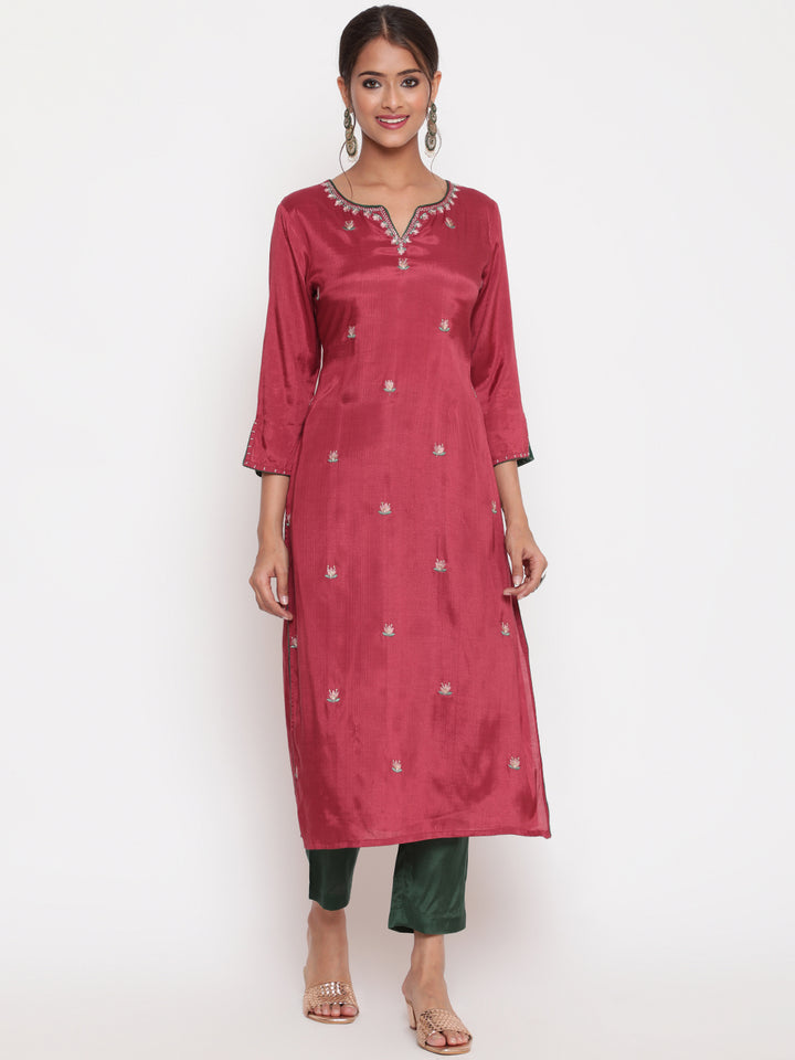 Woman posing in Pink Embroidered Straight Kurta Pant Set