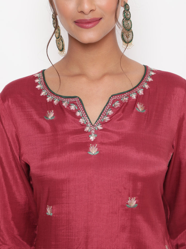 Woman posing in Pink Embroidered Straight Kurta Pant Set