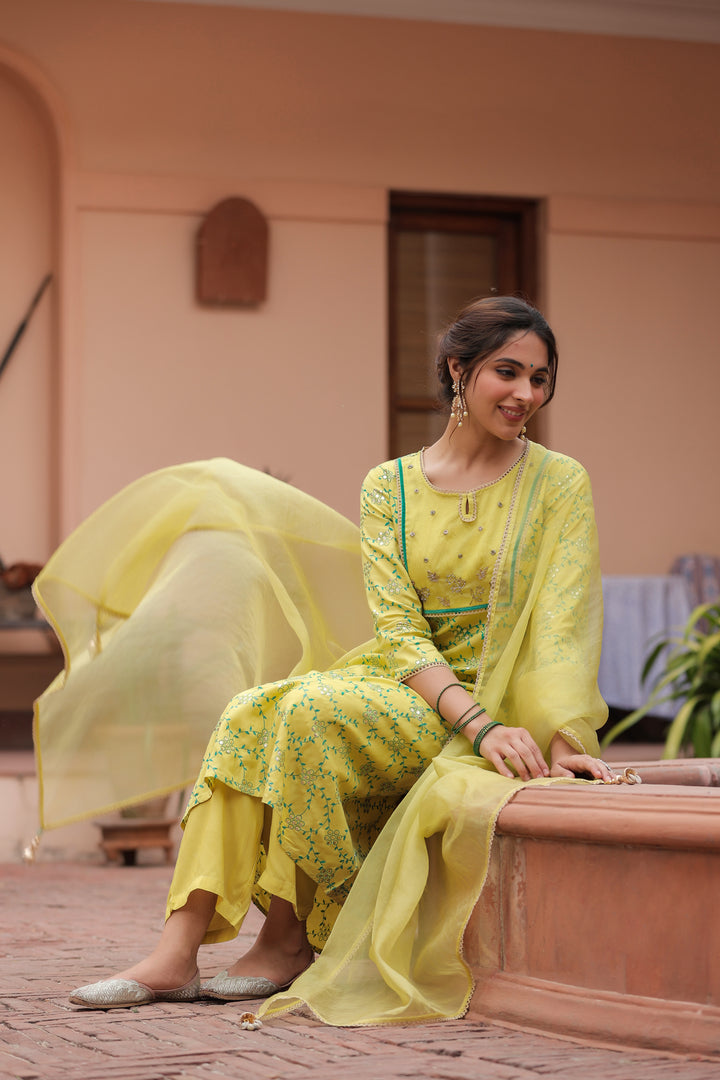 Yellow Printed Embellished Kurta Set With Dupatta