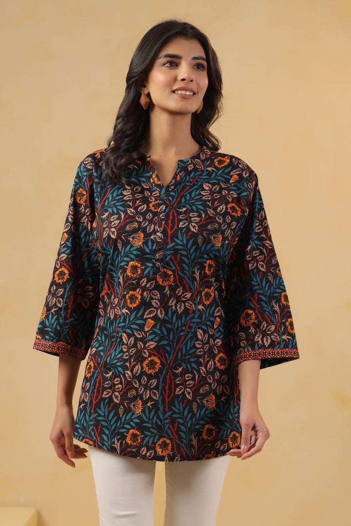 Black and blue Cotton Floral Printed Straight Top