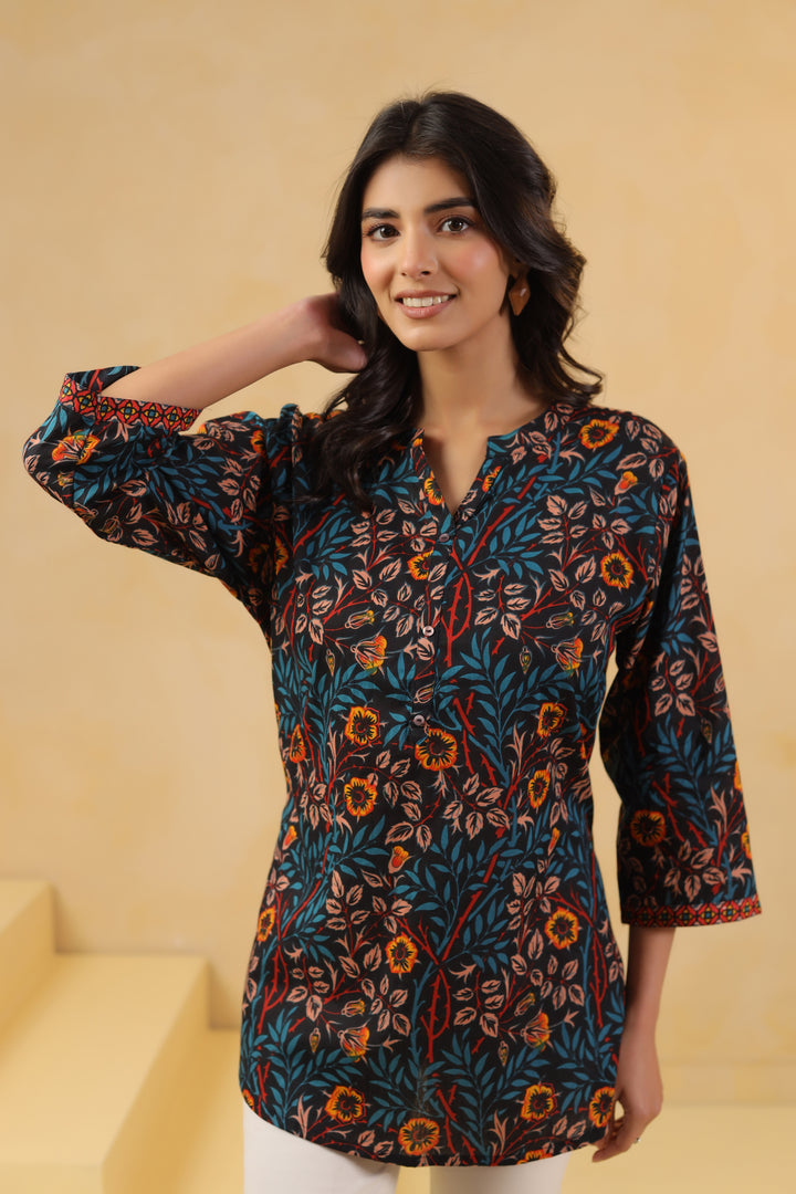 Black and blue Cotton Floral Printed Straight Top