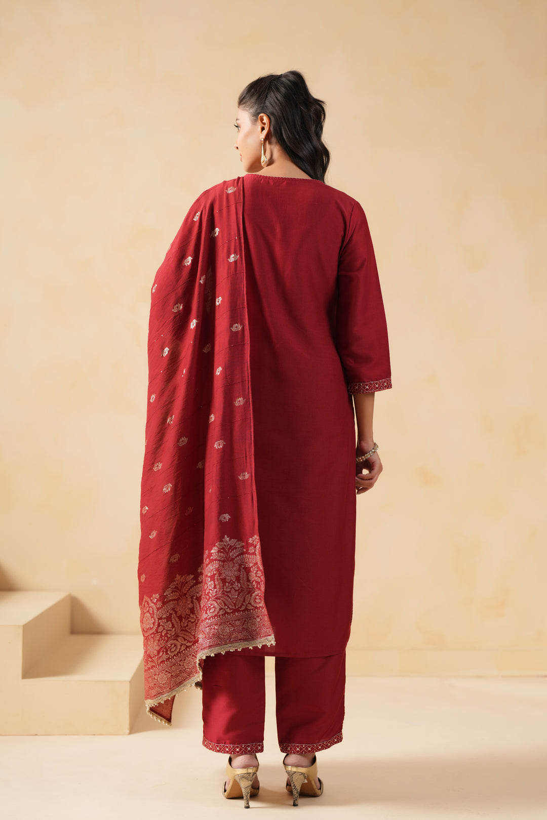 Red Silk Blend Embroidered Kurta Pant Set With Dupatta