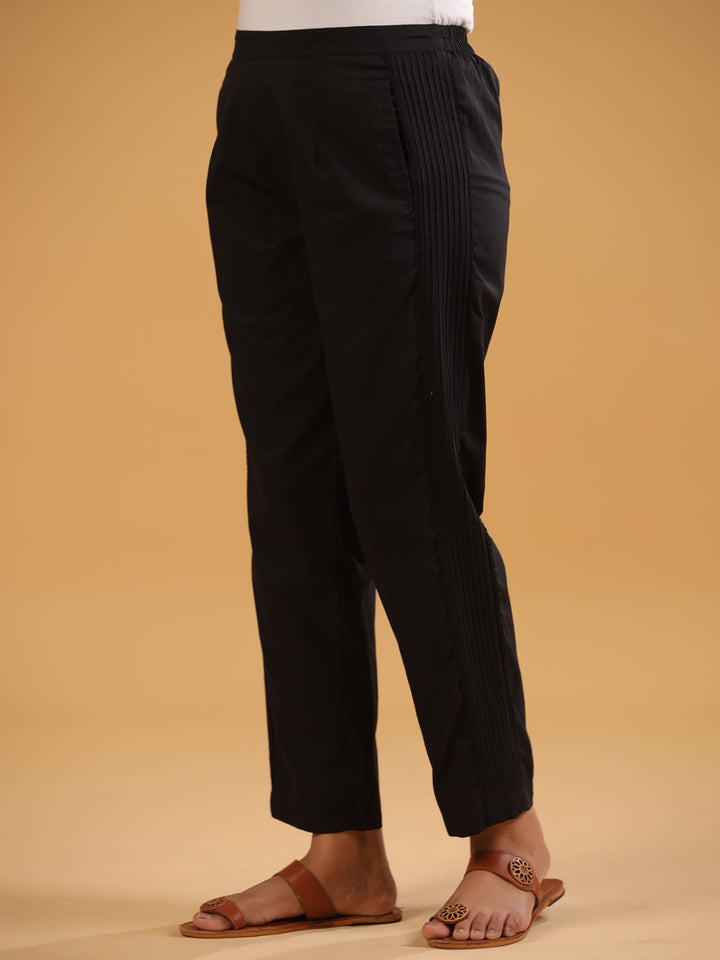 Black Cotton Solid Pintuck Detailed Straight Pant