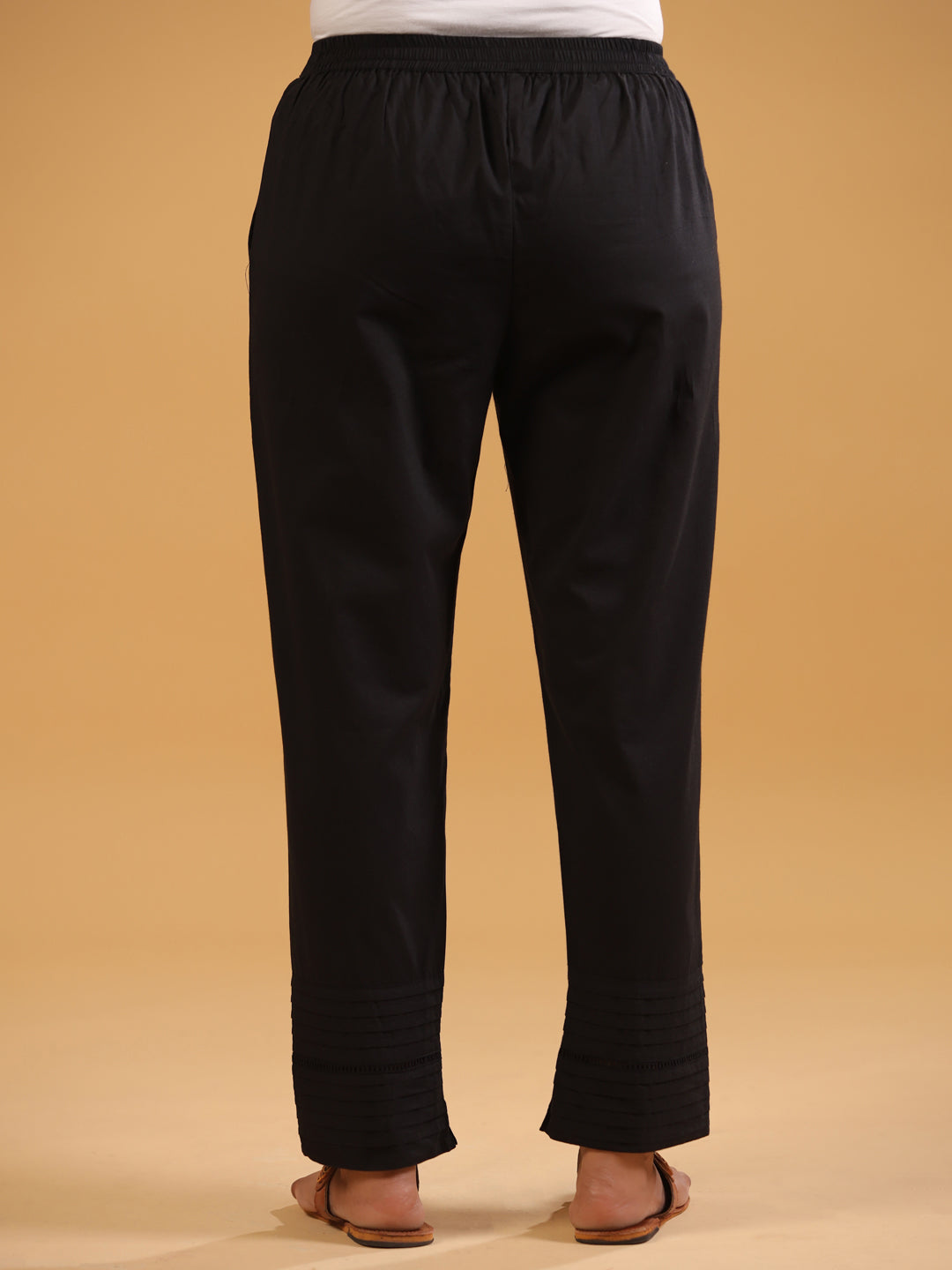 Black Cotton Pintuck Detailed Pant