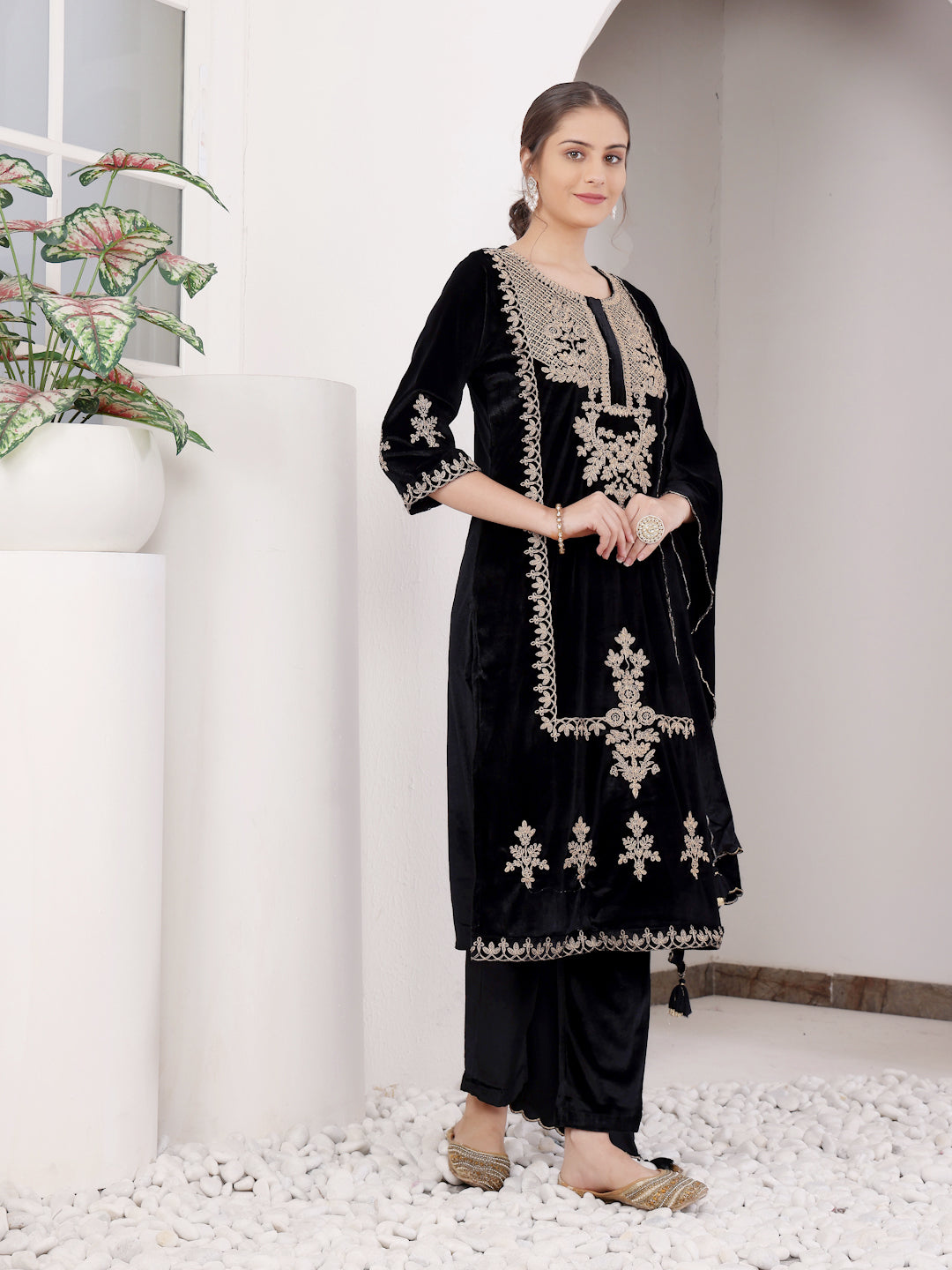 Black Velvet Embroidered Kurta Pant Set With Dupatta