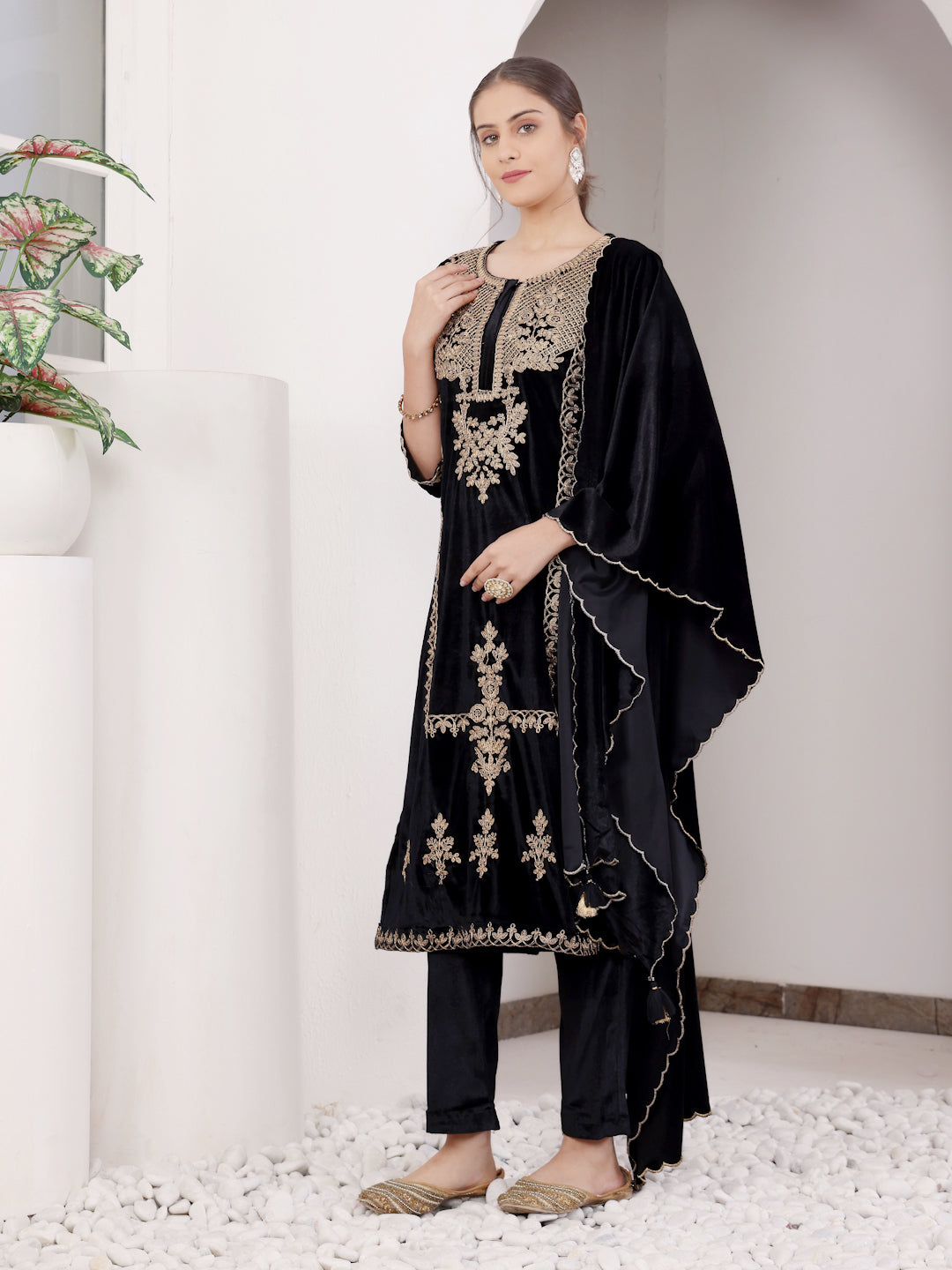 Black Velvet Embroidered Kurta Pant Set With Dupatta