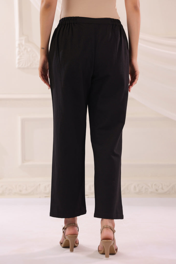 Black Cotton Solid Relaxed Fit Pant