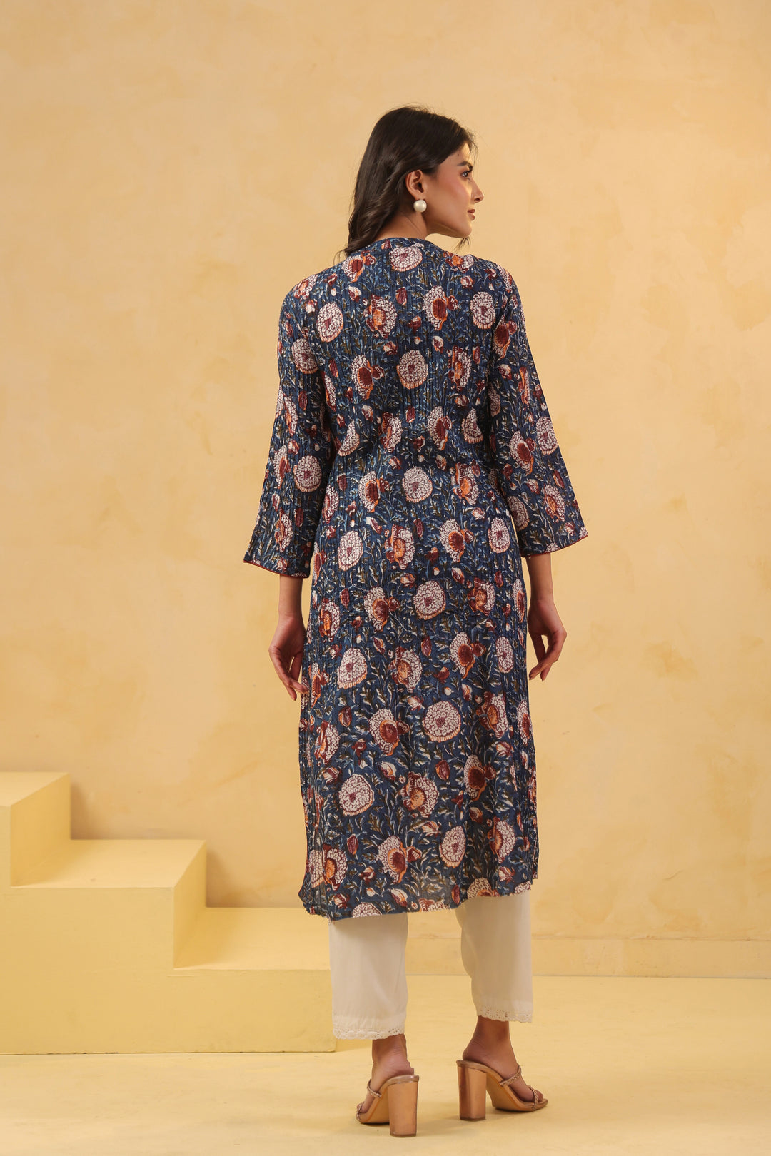 Blue Cotton Pintuck Detailing Straight Kurta