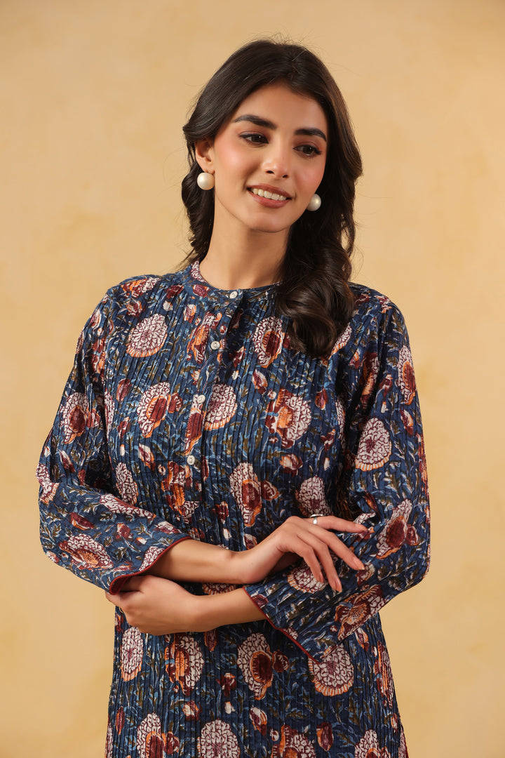 Blue Cotton Pintuck Detailing Straight Kurta