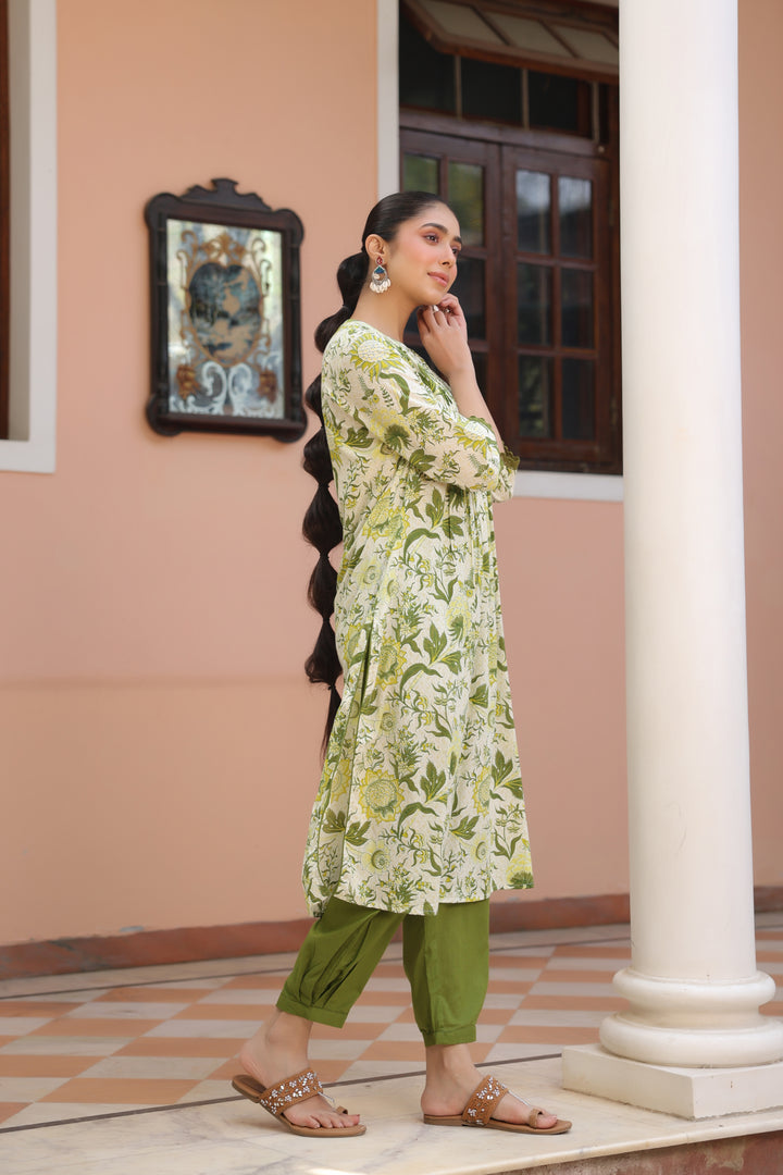 Green Cotton Printed Detailed Kurta Pant Set