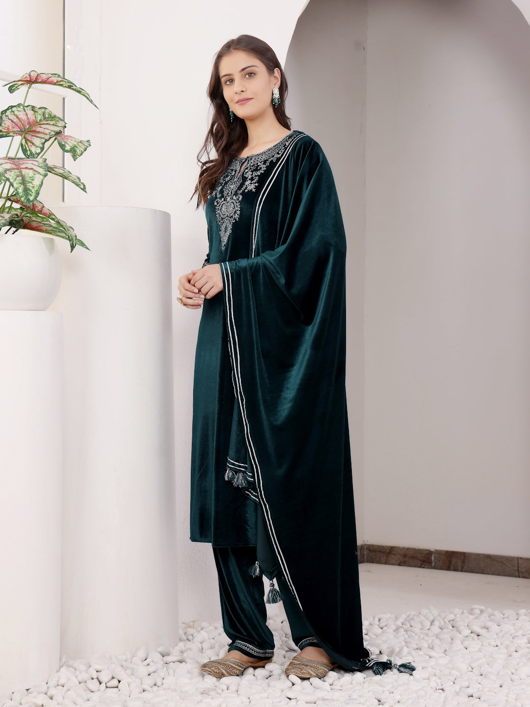 Green Velvet embroidered Suit Set With Dupatta