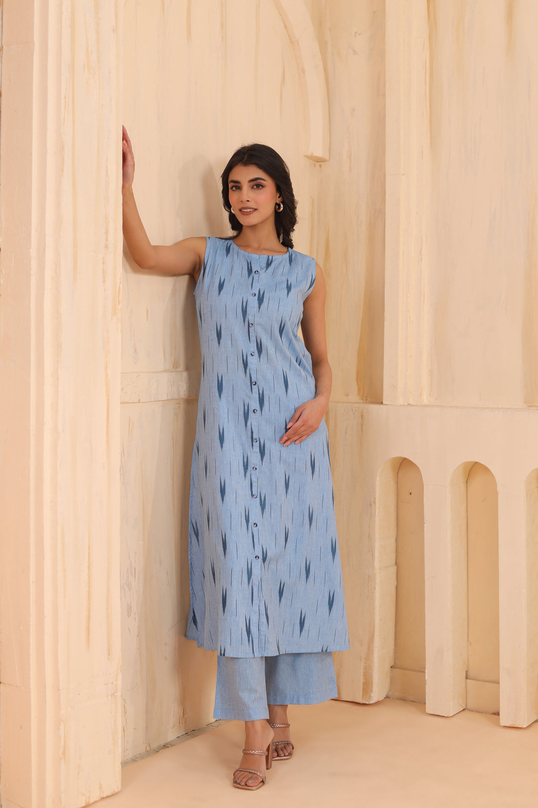 Blue Cotton Ikkat Print Sleeveless Kurta Pant Set