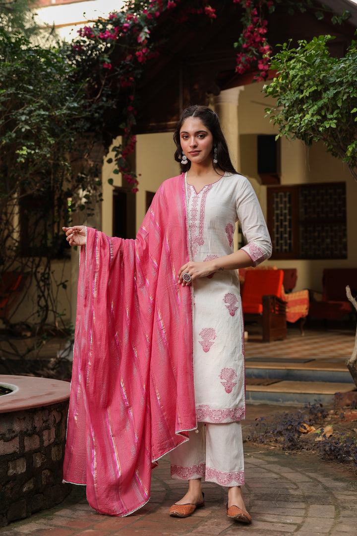 White & Pink Yarn dyed Straight Kurta Pant With Dupatta