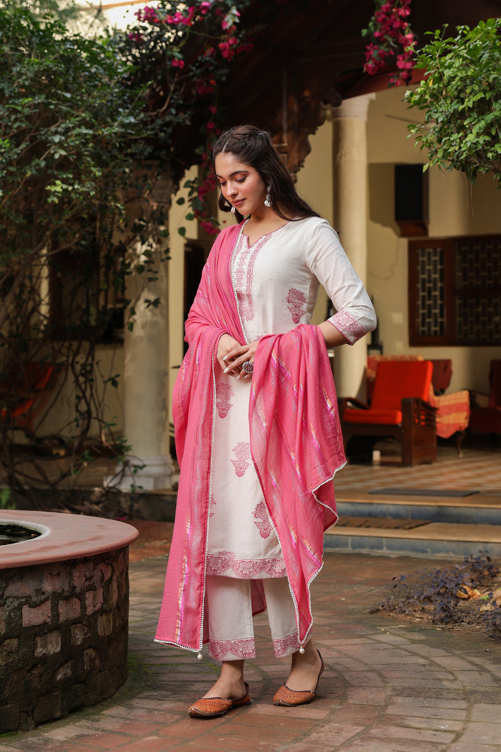 White & Pink Yarn dyed Straight Kurta Pant With Dupatta