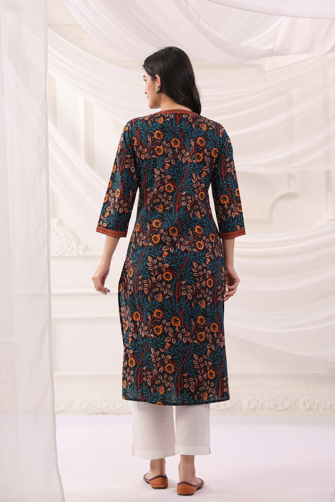 Black Cotton Floral Printed Straight Kurta