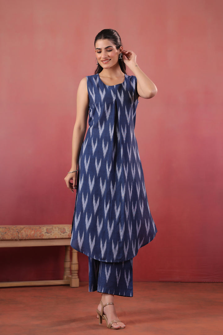 Blue Cotton Printed sleeveless Kurta Pant Set