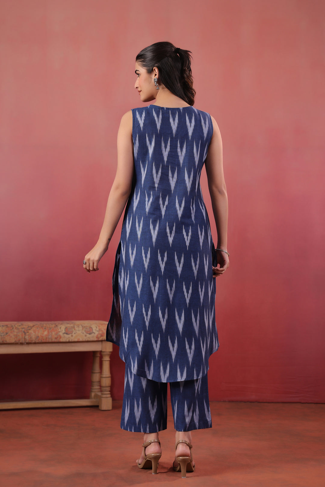 Blue Cotton Printed sleeveless Kurta Pant Set