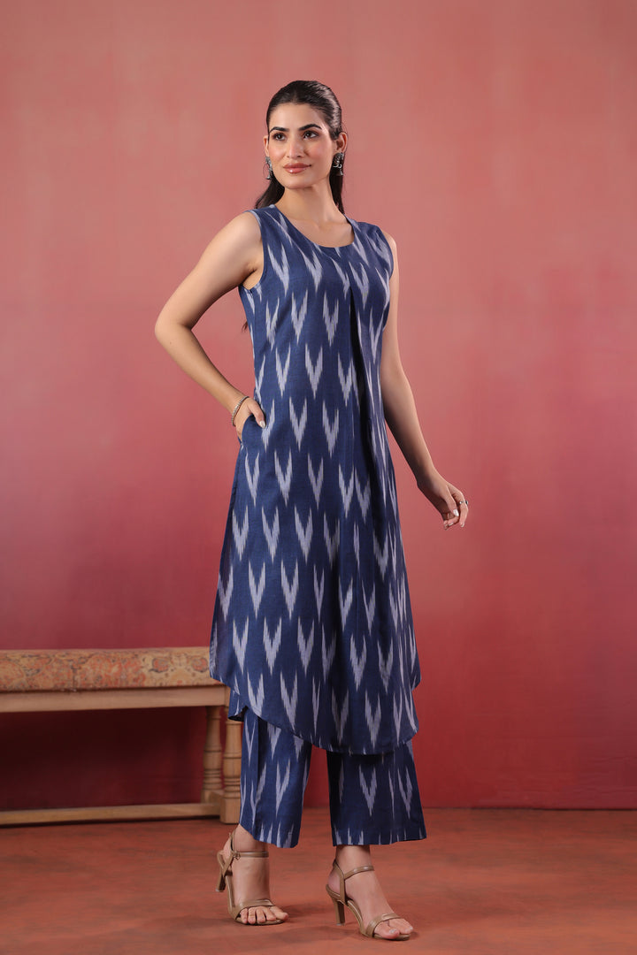 Blue Cotton Printed sleeveless Kurta Pant Set