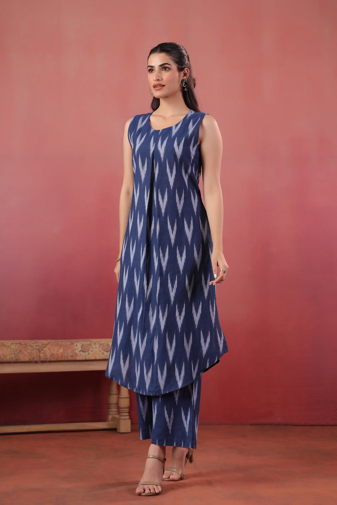 Blue Cotton Printed sleeveless Kurta Pant Set