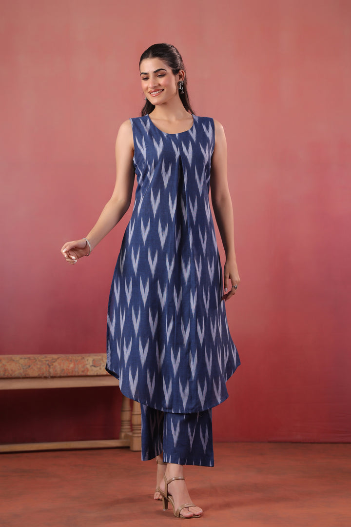 Blue Cotton Printed sleeveless Kurta Pant Set