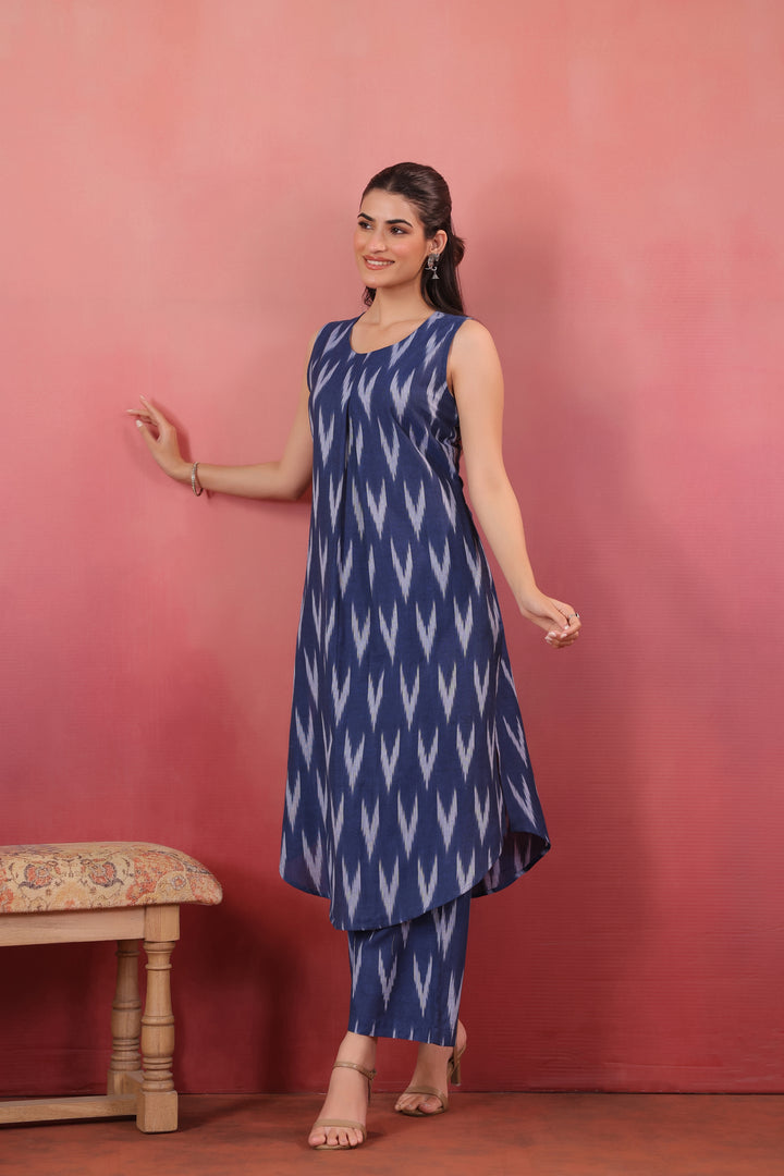 Blue Cotton Printed sleeveless Kurta Pant Set