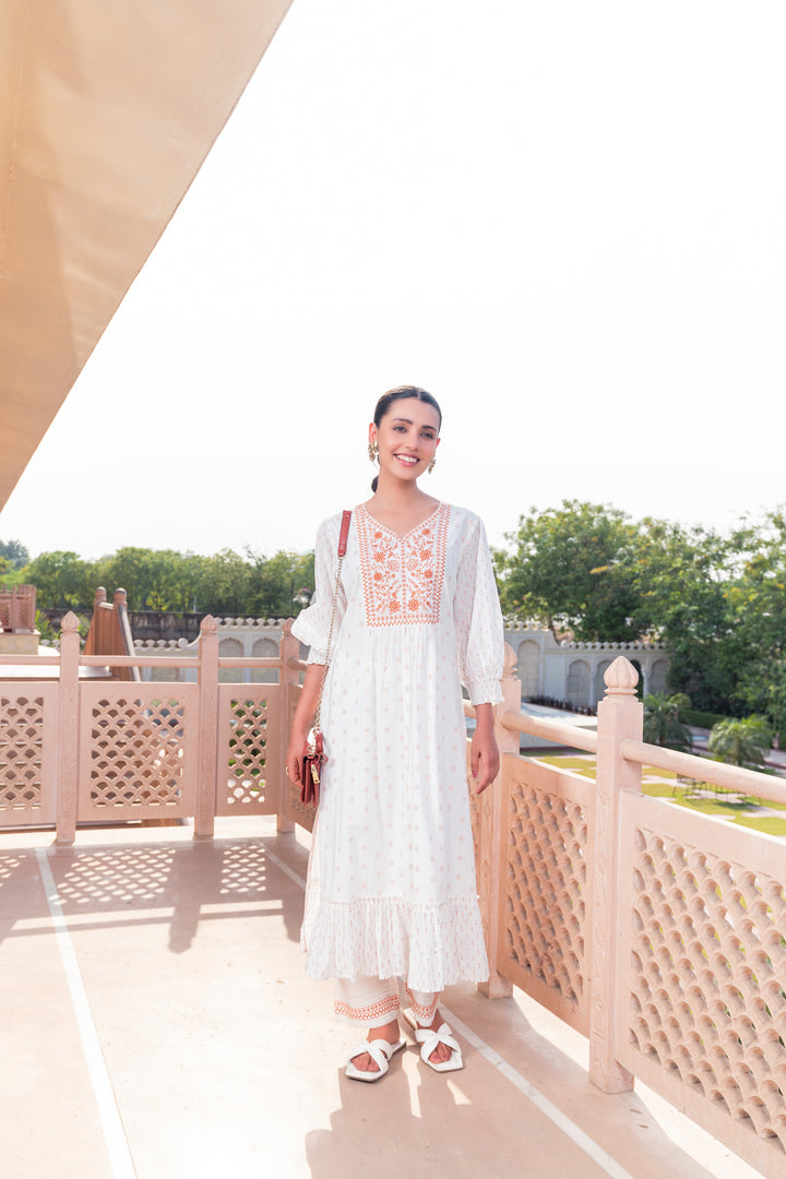 Off White Cotton Lurex Embroidered Kurta Pant